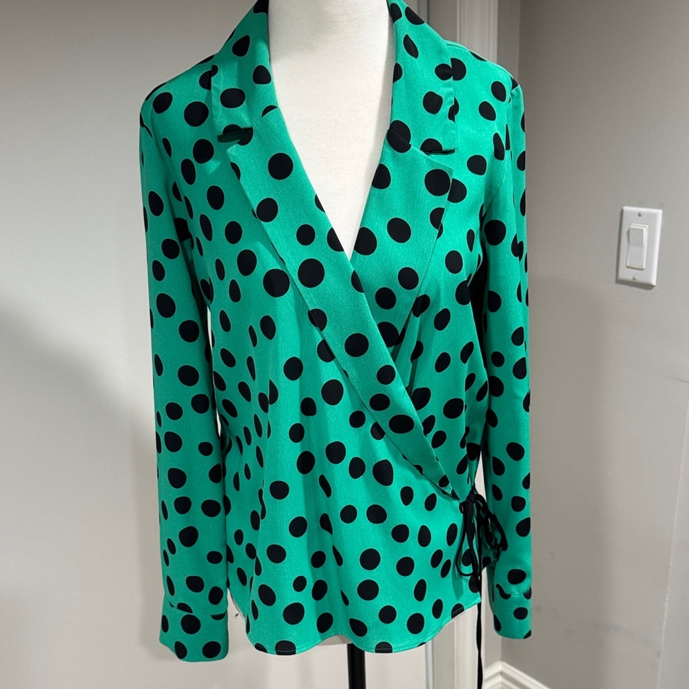 ZARA BLOUSE 🖤💚
